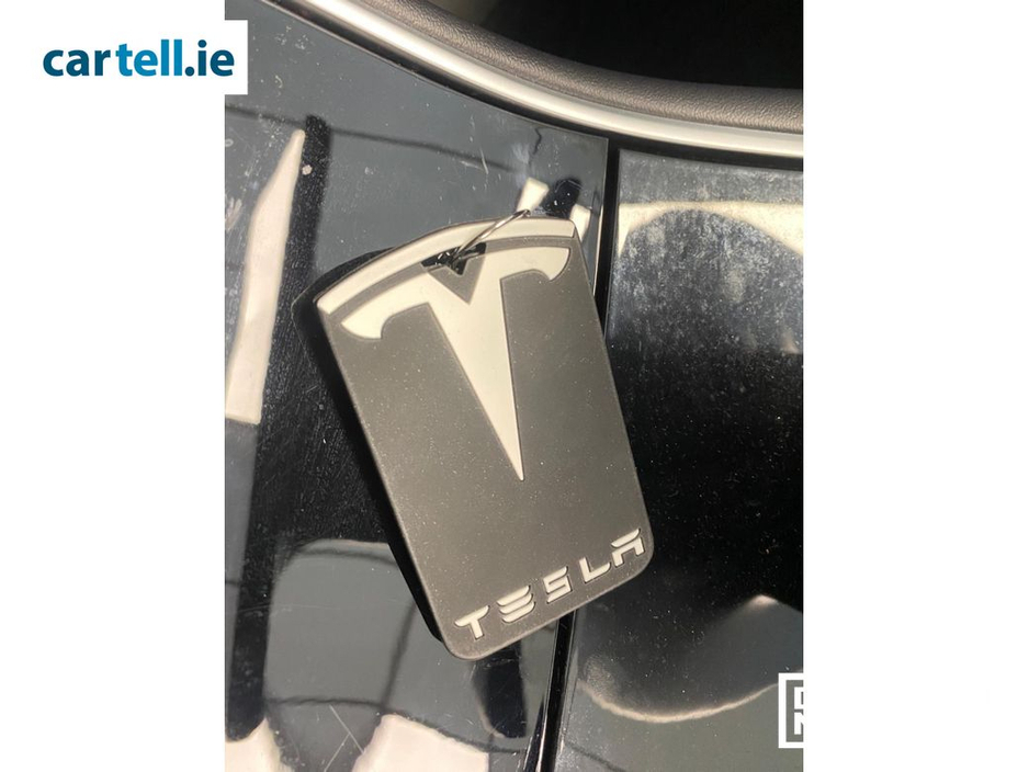 2020 Tesla Model 3 - image 16