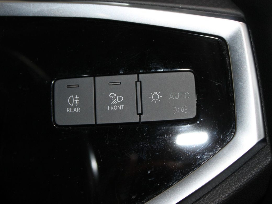 2019 Audi Q3 - image 26