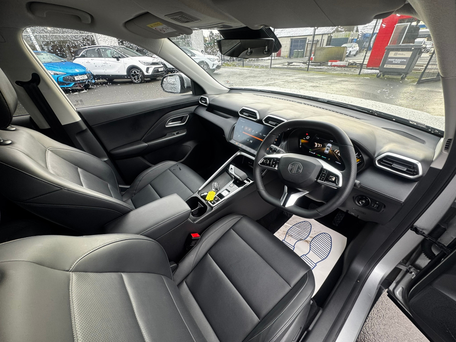 2025 MG ZS - image 13