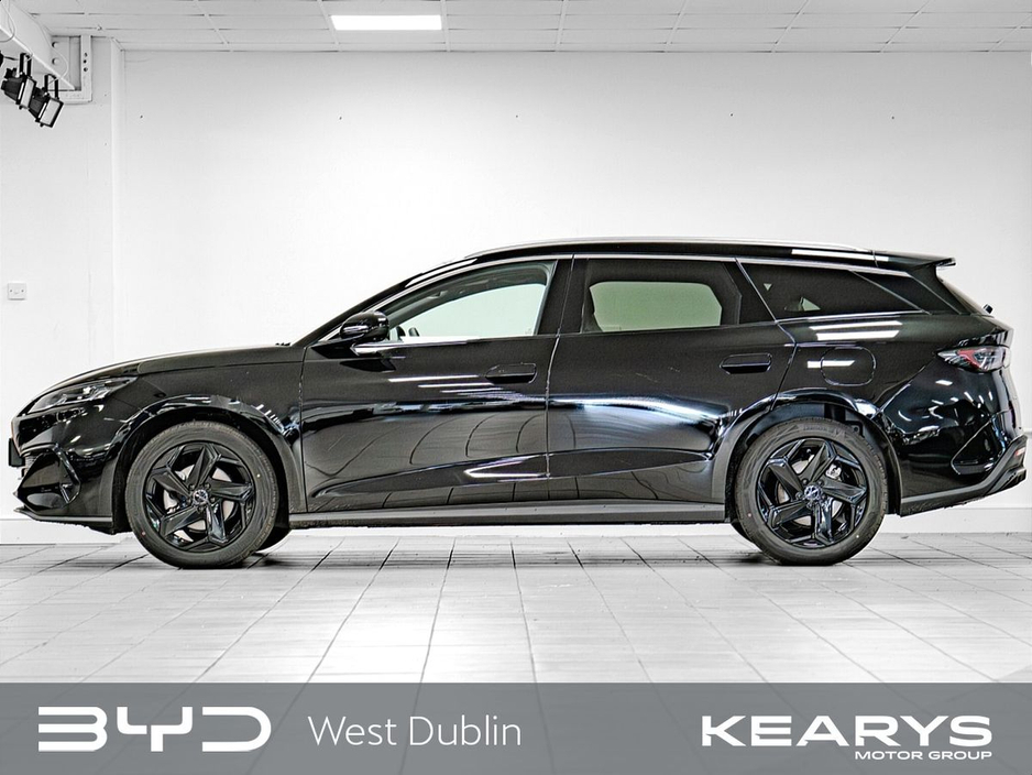 2026 BYD Seal 6 - image 5