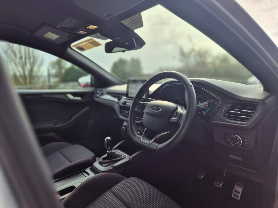 2021 Ford Focus - image 10