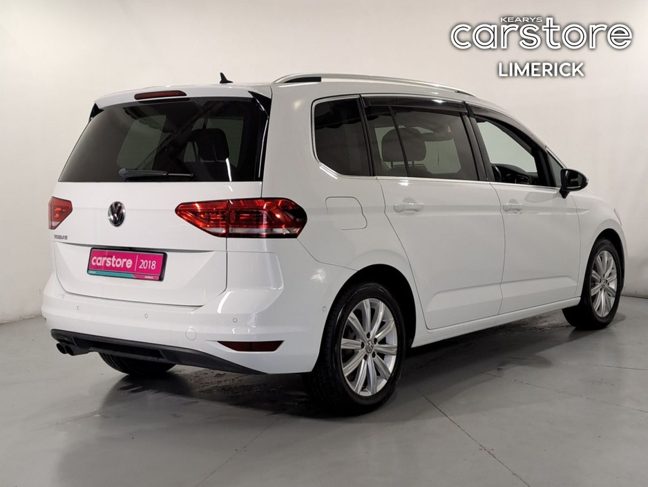 2018 Volkswagen Touran - image 3