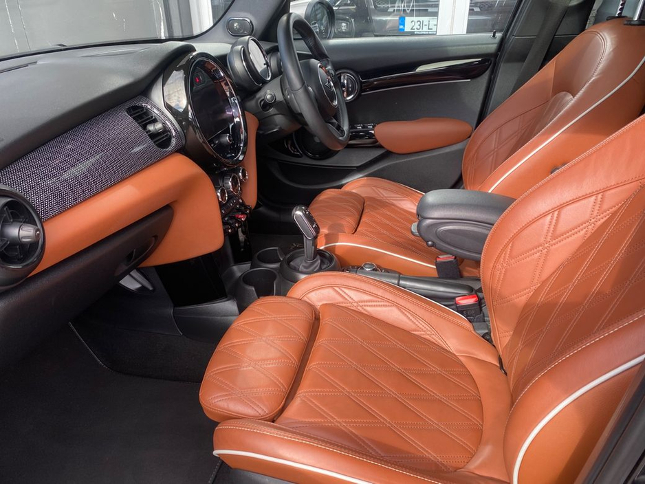 2023 MINI Cooper - image 15