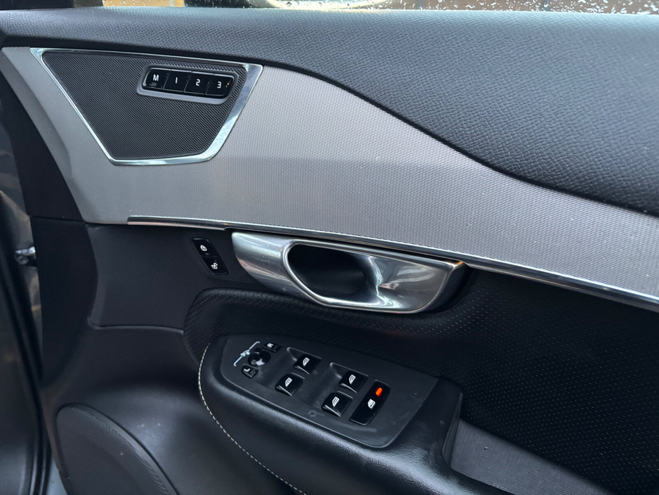 2018 Volvo XC90 D4 (190hp) FWD R-Design Geartronic €39,950