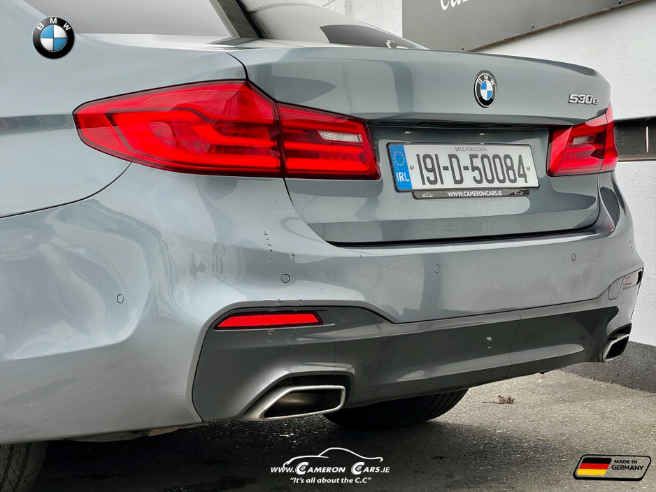 2019 BMW 5 Series - image 34