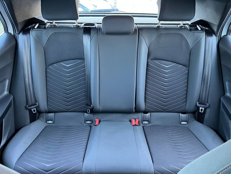 2023 Cupra Born - image 12