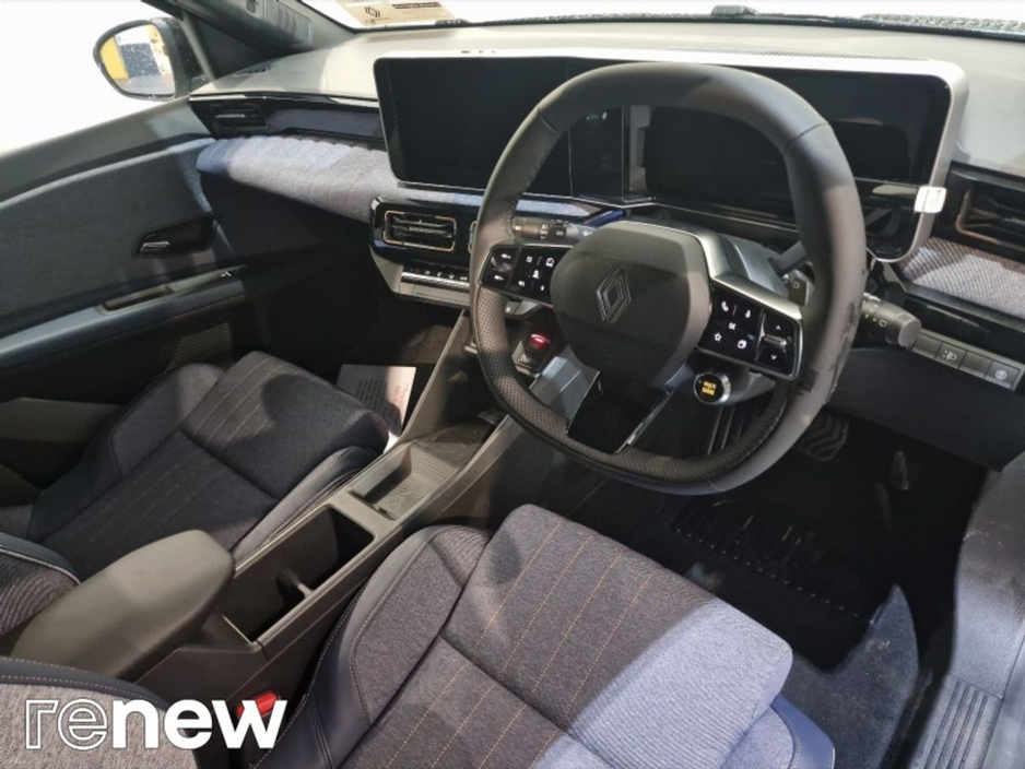 2026 Renault 4 Techno 52kWh 150hp €35,495