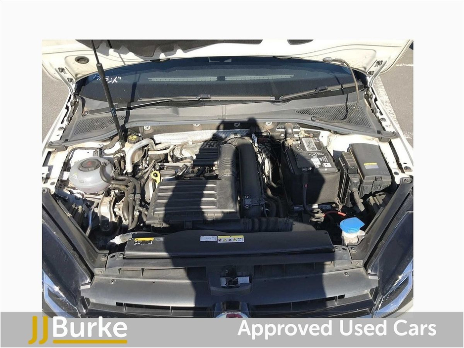 2020 Volkswagen Golf - image 17