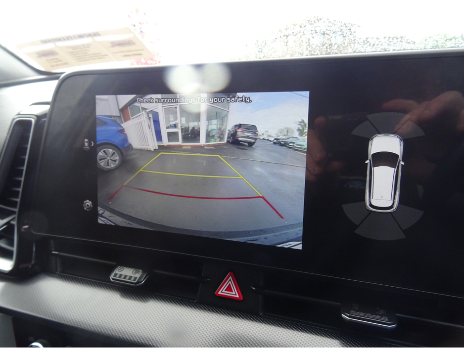 2023 Kia Sportage - image 10