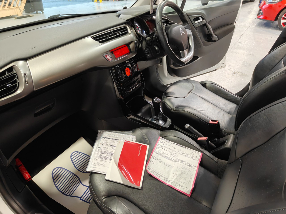 2017 Citroen C3 - image 16