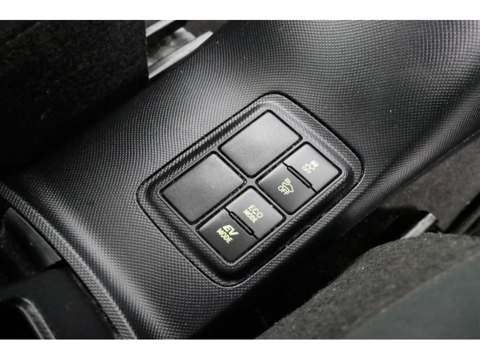 2016 Toyota Aqua 1.5 VVT-i HYBRID *BI-TONE INTERIOR*ANDROID CAR PLAYER* €9,890