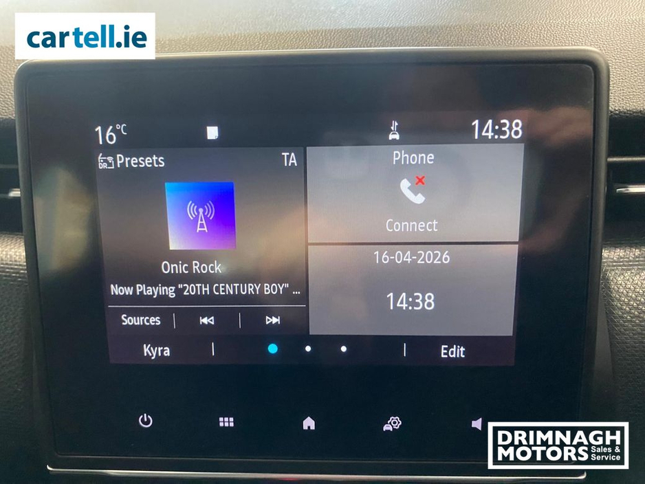 2020 Renault Clio - image 15