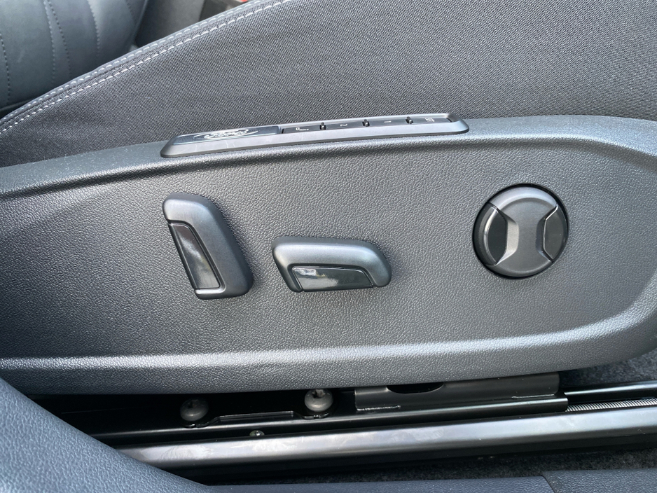 2026 Ford Capri - image 22