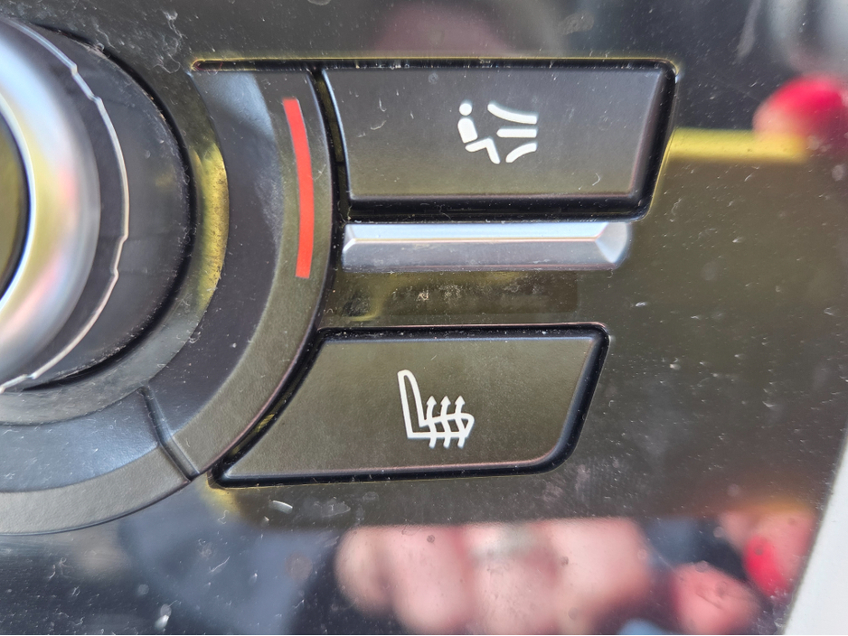 2016 BMW X5 - image 28