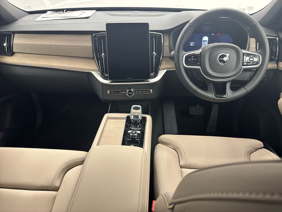 2026 Volvo XC90 - image 19