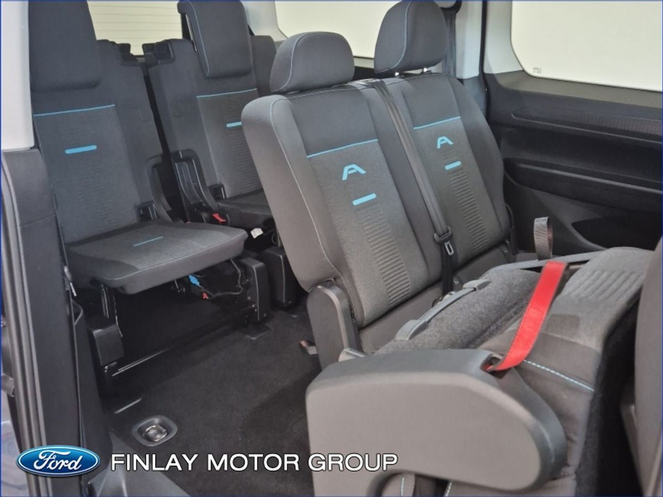 2023 Ford Transit Connect - image 19