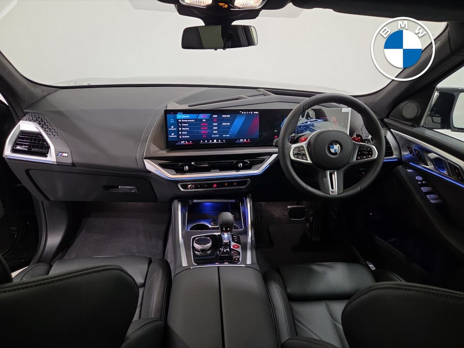 2026 BMW XM - image 4