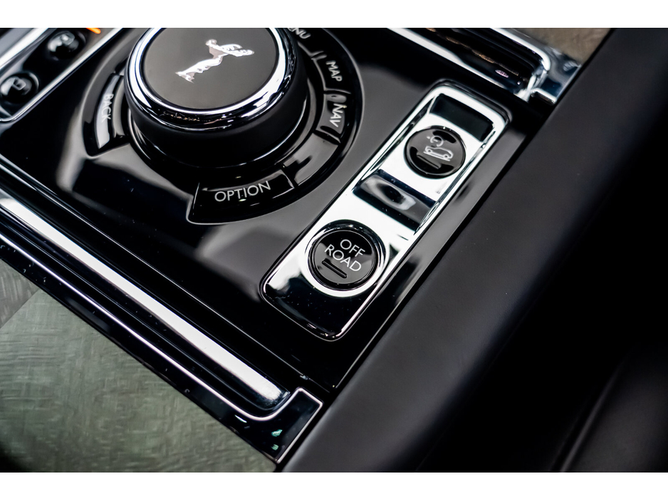 2023 Rolls-Royce Cullinan  €489,950