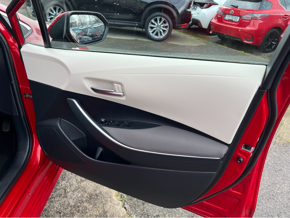 2021 Toyota Corolla - image 13