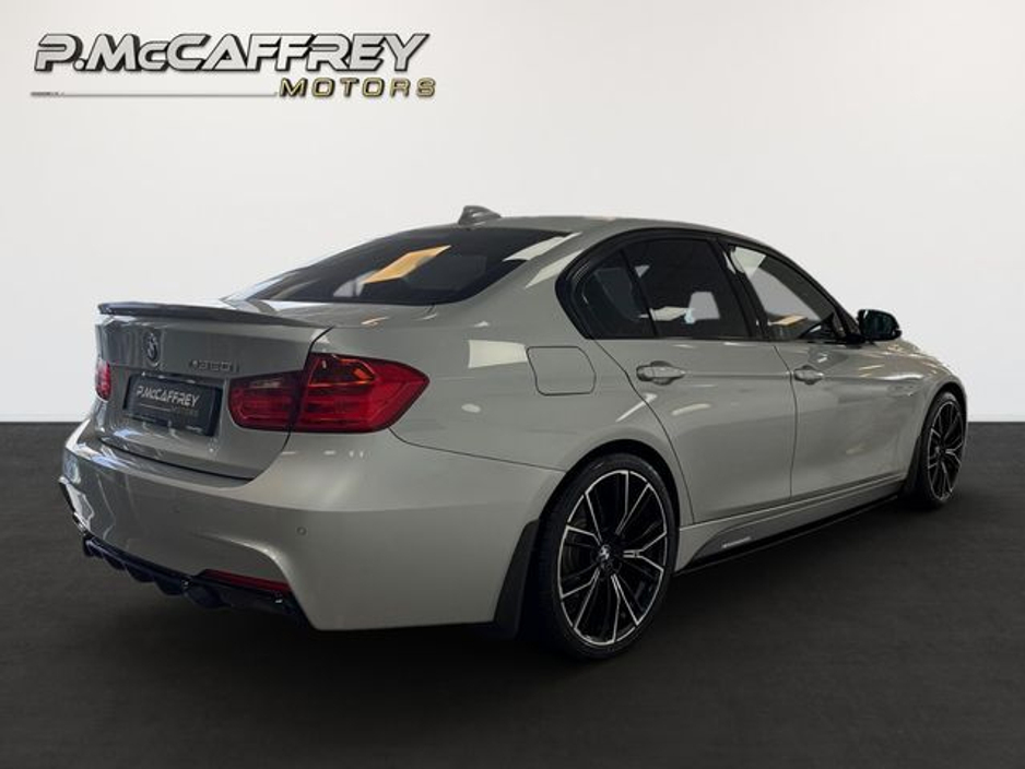 2015 BMW 3 Series - image 5