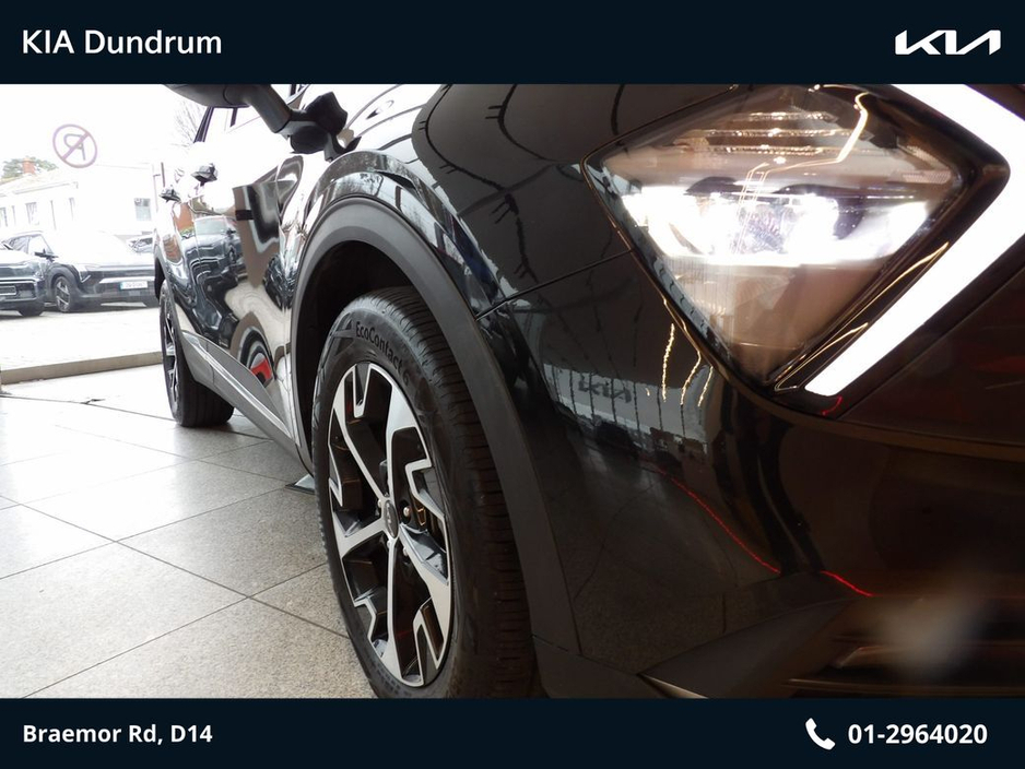 2022 Kia Sportage - image 5