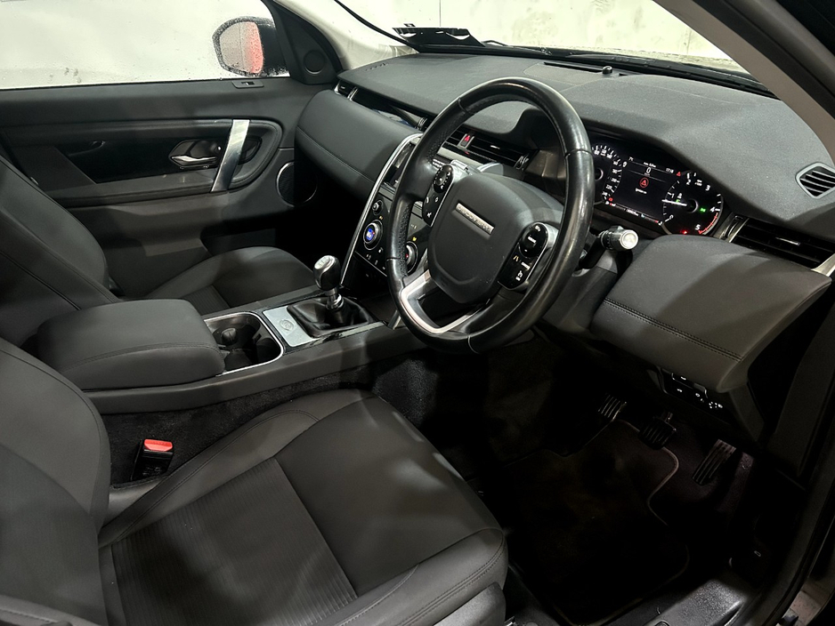 2020 Land Rover Discovery Sport - image 11