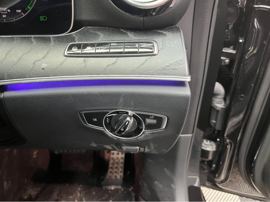 2017 Mercedes-Benz E Class €23950 2017 MERCEDES-BENZ E350E 2.0 AUTOMATIC / CRUISE CONTROL / 360° CAMERA / ELECTRIC MEMORY & HEATED SEATS / PADDLE SHIFTERS / AMBIENT LIGHTS €23,950