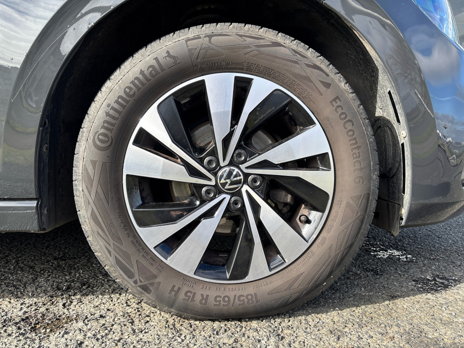 2021 Volkswagen Polo - image 5