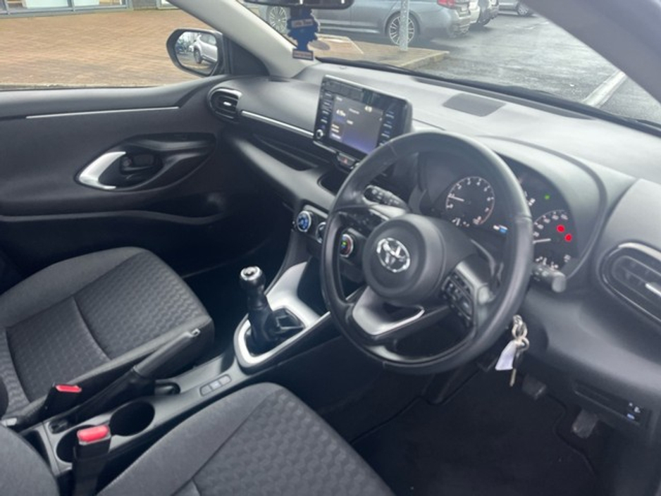 2023 Toyota Yaris 1.0 LUNA 4DR €20,950