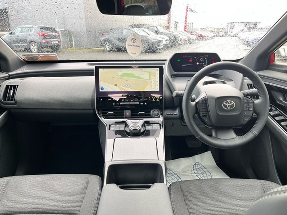 2025 Toyota bZ4X - image 9