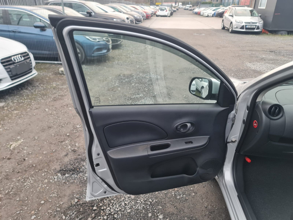 2019 Nissan March - image 12