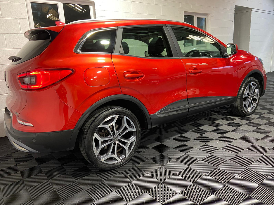 2020 Renault Kadjar - image 4