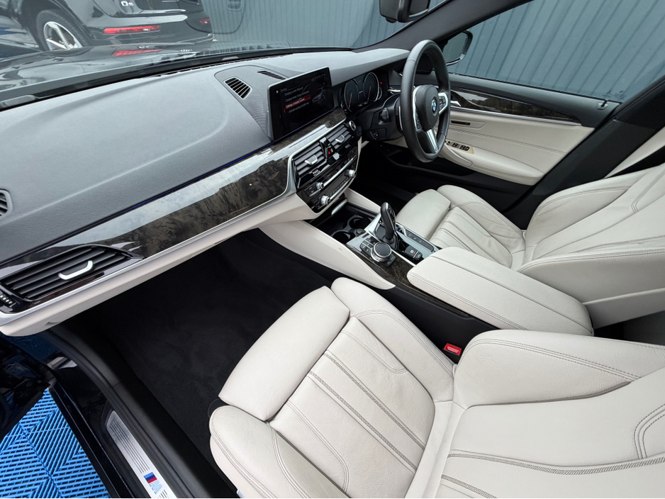 2017 BMW 5 Series 530E M-SPORT - 2.0L PETROL HYBRID - AUTO - 12M WARRANTY - CAR: 1796 €26,950