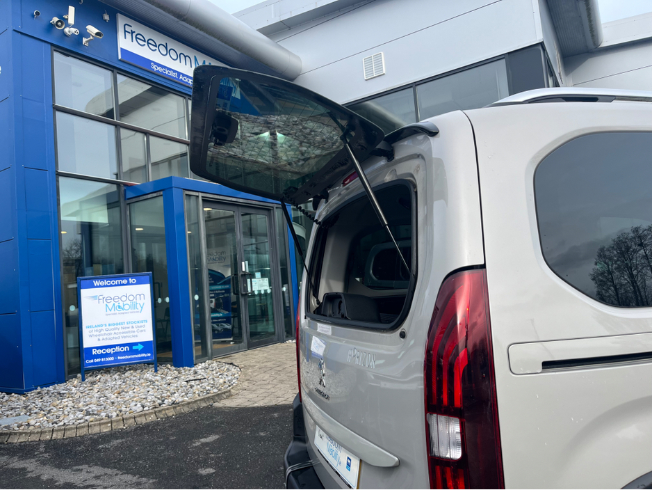 2022 Peugeot Rifter Wheelchair Accessible SWB Manual €22,995