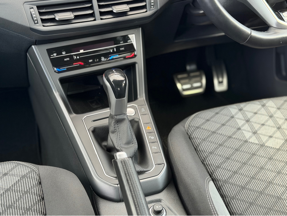 2022 Volkswagen Polo - image 41