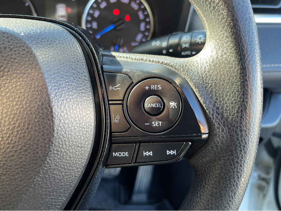 2020 Toyota Rav4 - image 21