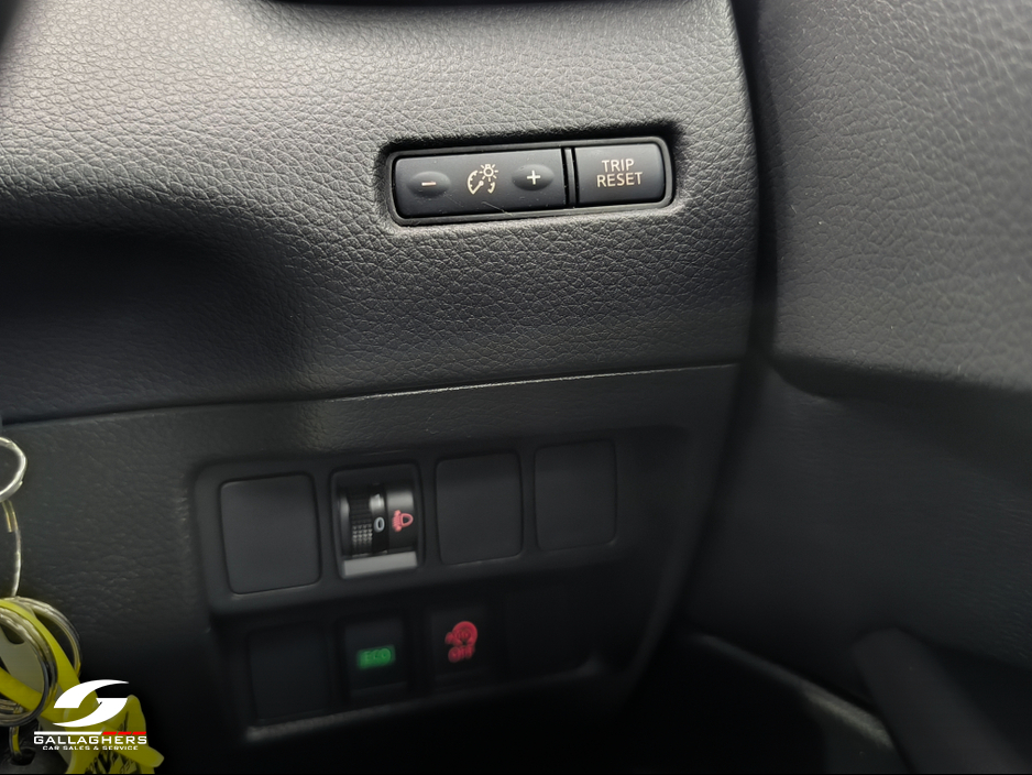 2021 Nissan Qashqai (211) SE 1.5 DSL AUTOMATIC PAN ROOF €21,995