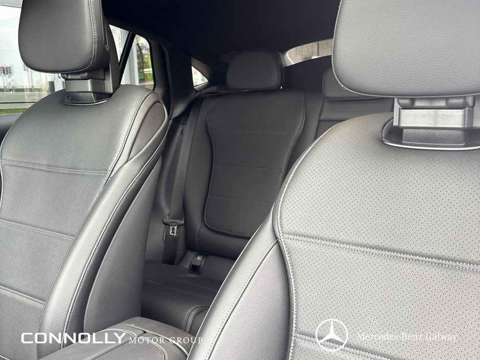 2025 Mercedes-Benz GLC Class - image 20