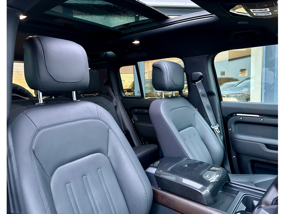 2023 Land Rover Defender ++HIGH SPEC++ 110 2.0 P400E X 404PS