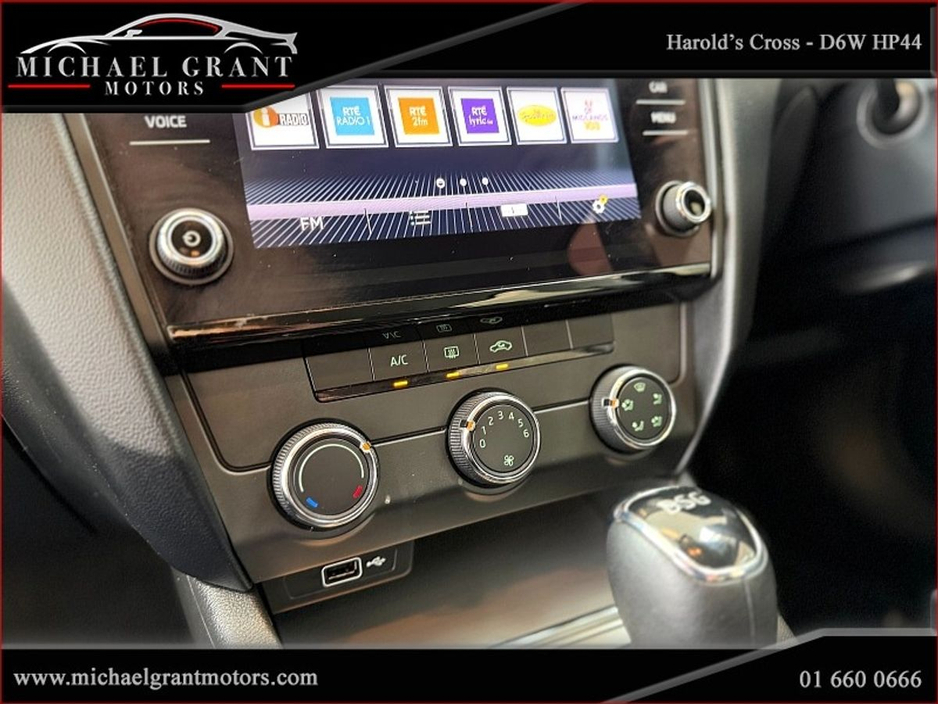 2018 Skoda Octavia - image 25