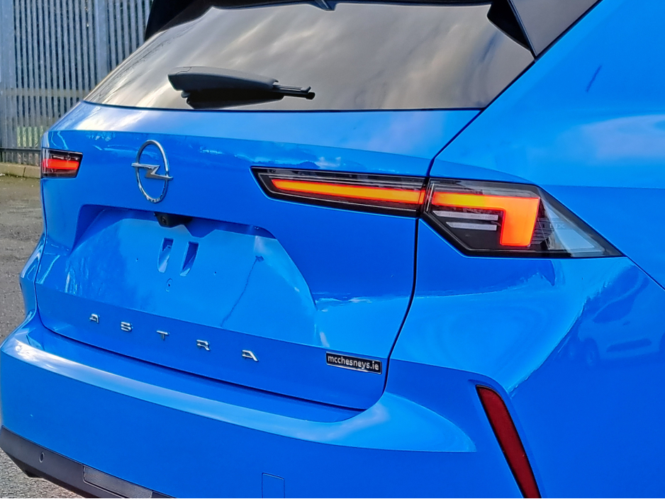 2026 Opel Astra - image 12