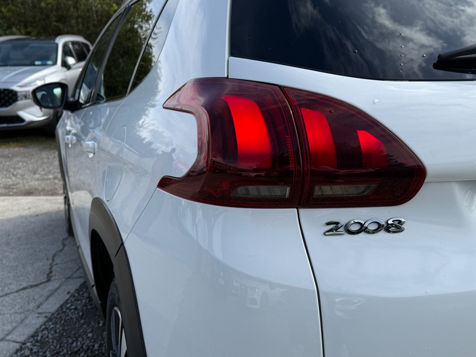 2016 Peugeot 2008 - image 33