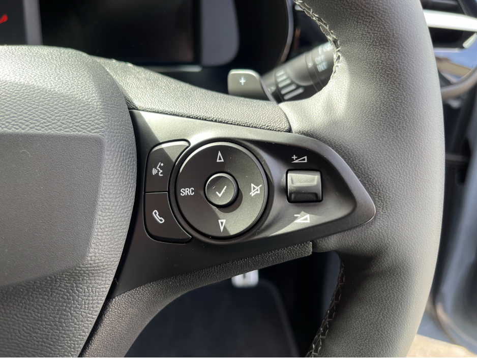 2024 Opel Corsa - image 24