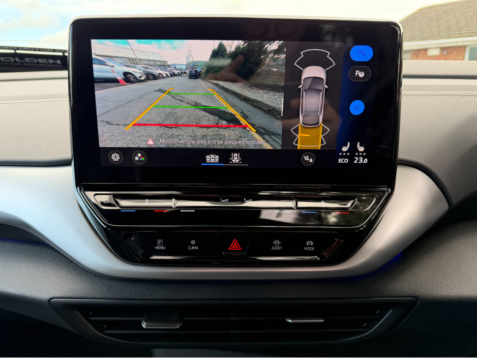 2023 Volkswagen ID.4 - image 18