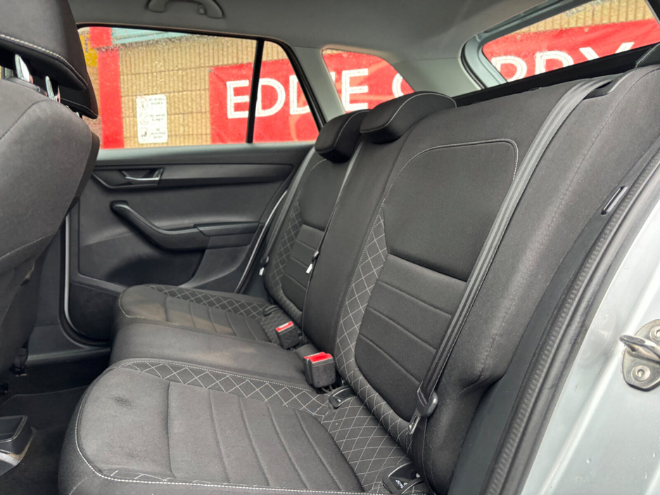 2015 Skoda Fabia - image 13