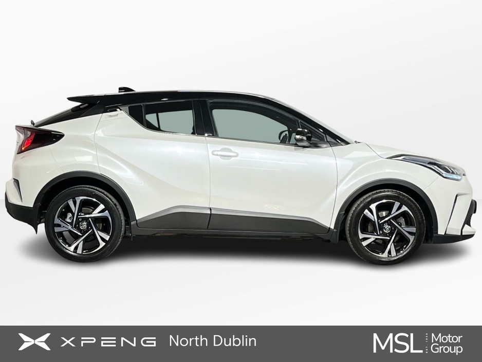 2022 Toyota C-HR - image 5
