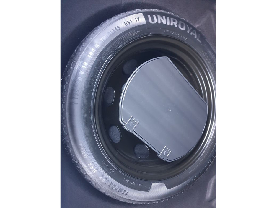 2025 Citroen C5 Aircross Plus Pack 1.2 Petrol Manual , 3192 Kilometres €29,995