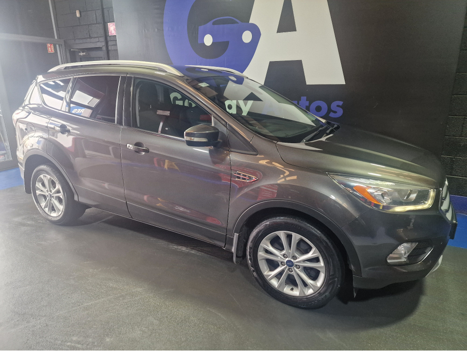 2017 Ford Kuga - image 9