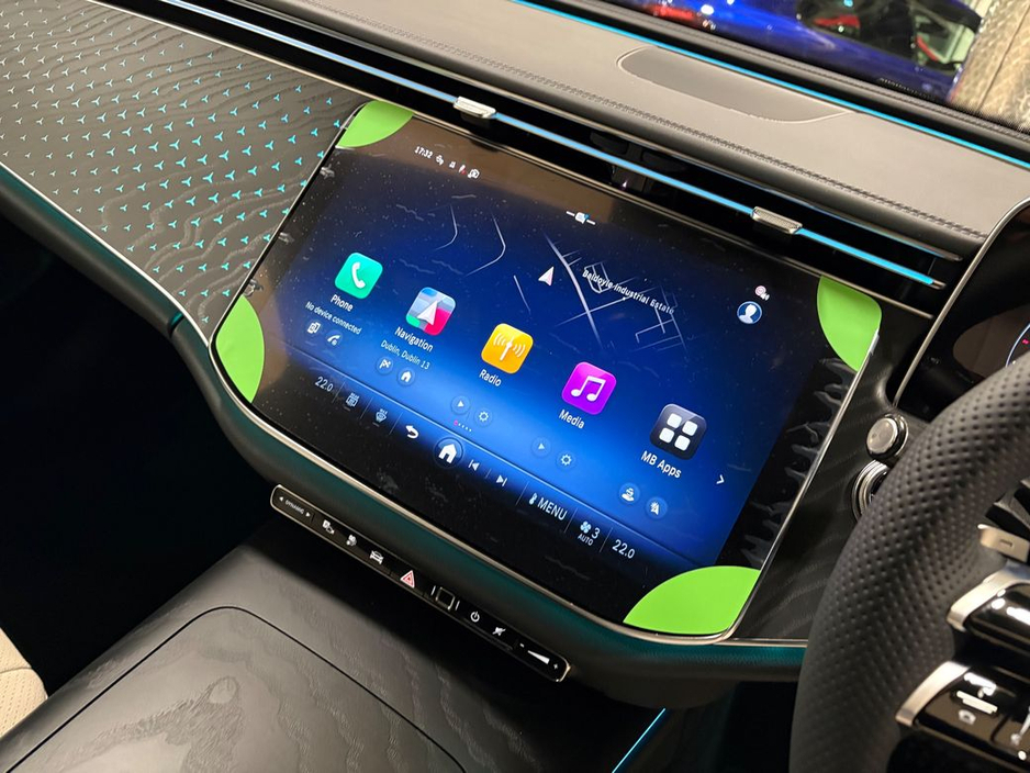 2025 Mercedes-Benz E Class 300e AMG LINE EDITION PLUS HYBRID €77,995