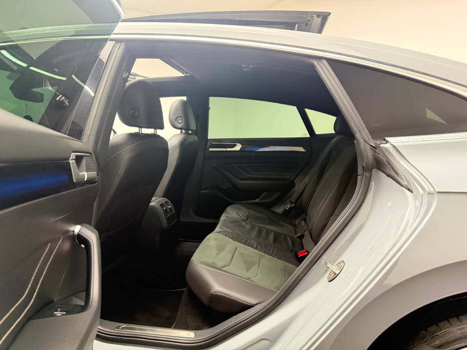 2024 Volkswagen Arteon R-LINE 1.4 TSI PHEV DSG *PAN ROOF* €45,990